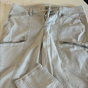 White House Black Market Light Gray Cropped Pants